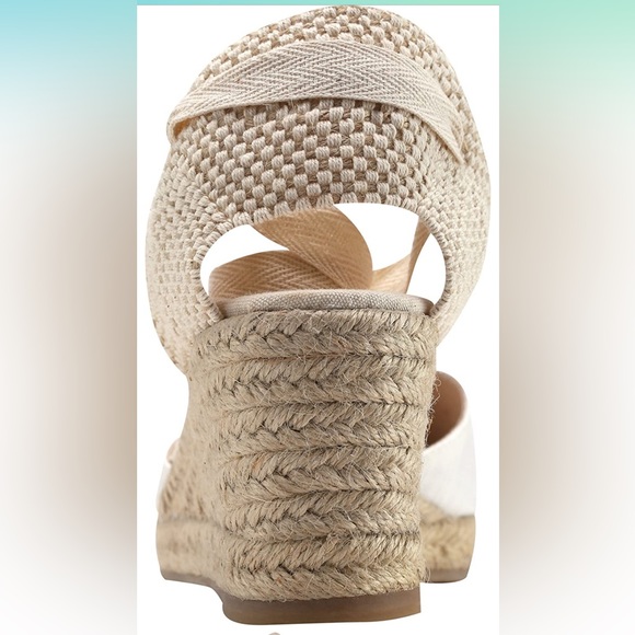 Espadrilles - Picture 4 of 7